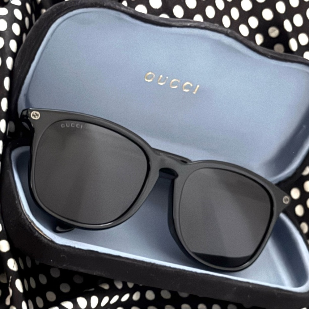 Gucci Classic Black Sunglasses